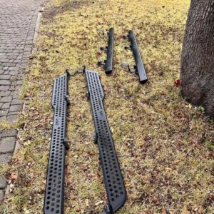 2021-2023 Ford Bronco IAG Steps with OEM Rock rails Only used for about 3 weeks. No scratches, dings, or dents. In perfect condition